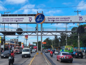 Avenida Petapa, rumbo a sur